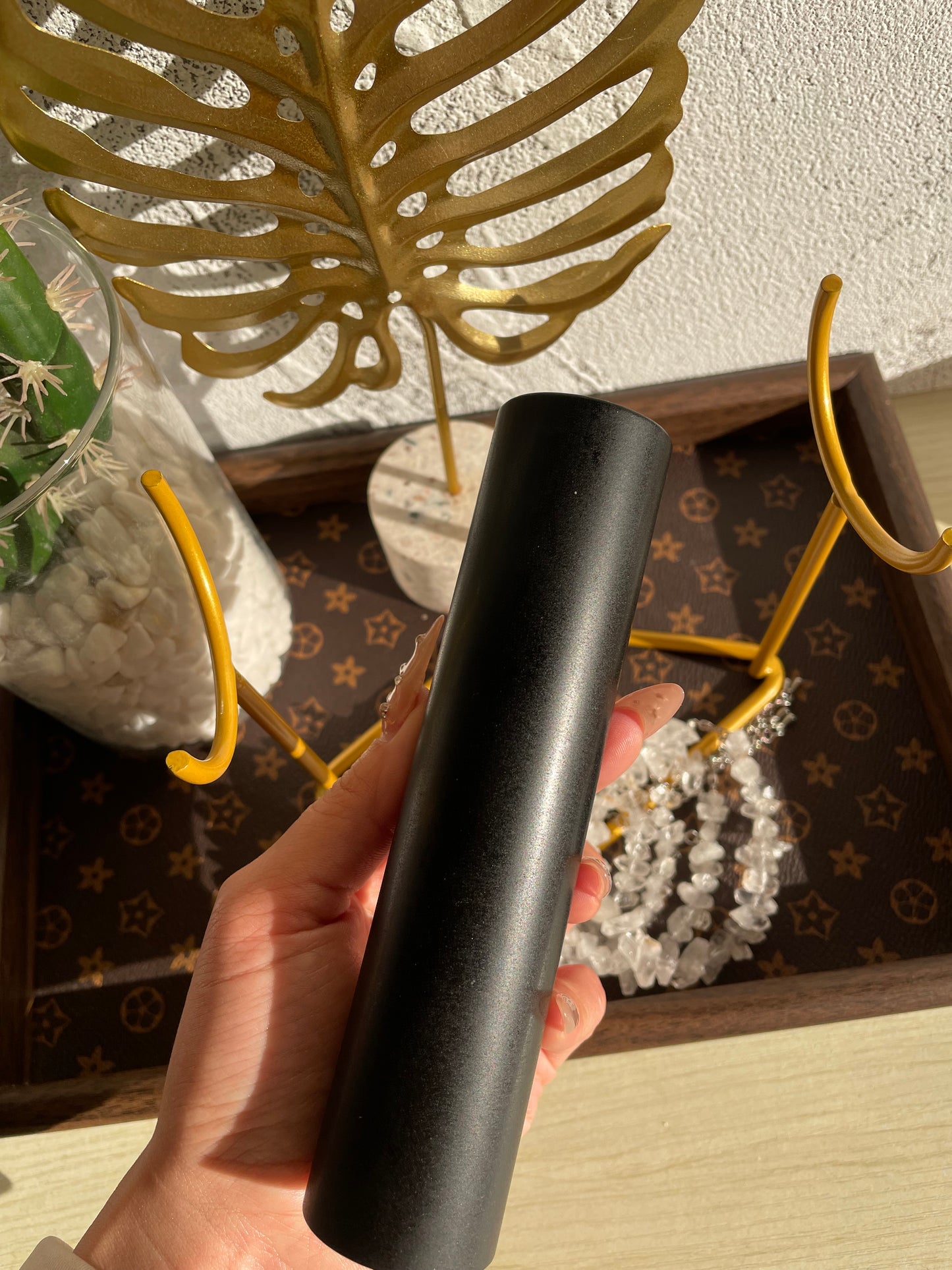 obsidian bracelet holder