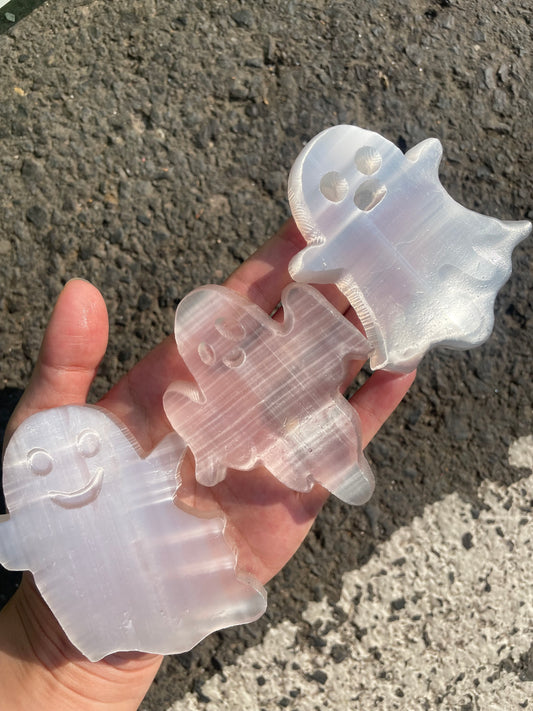 selenite ghost