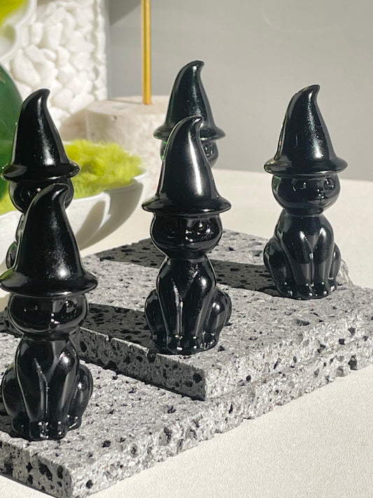 Obsidian witch cat
