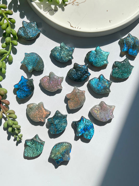 labradorite wolf head