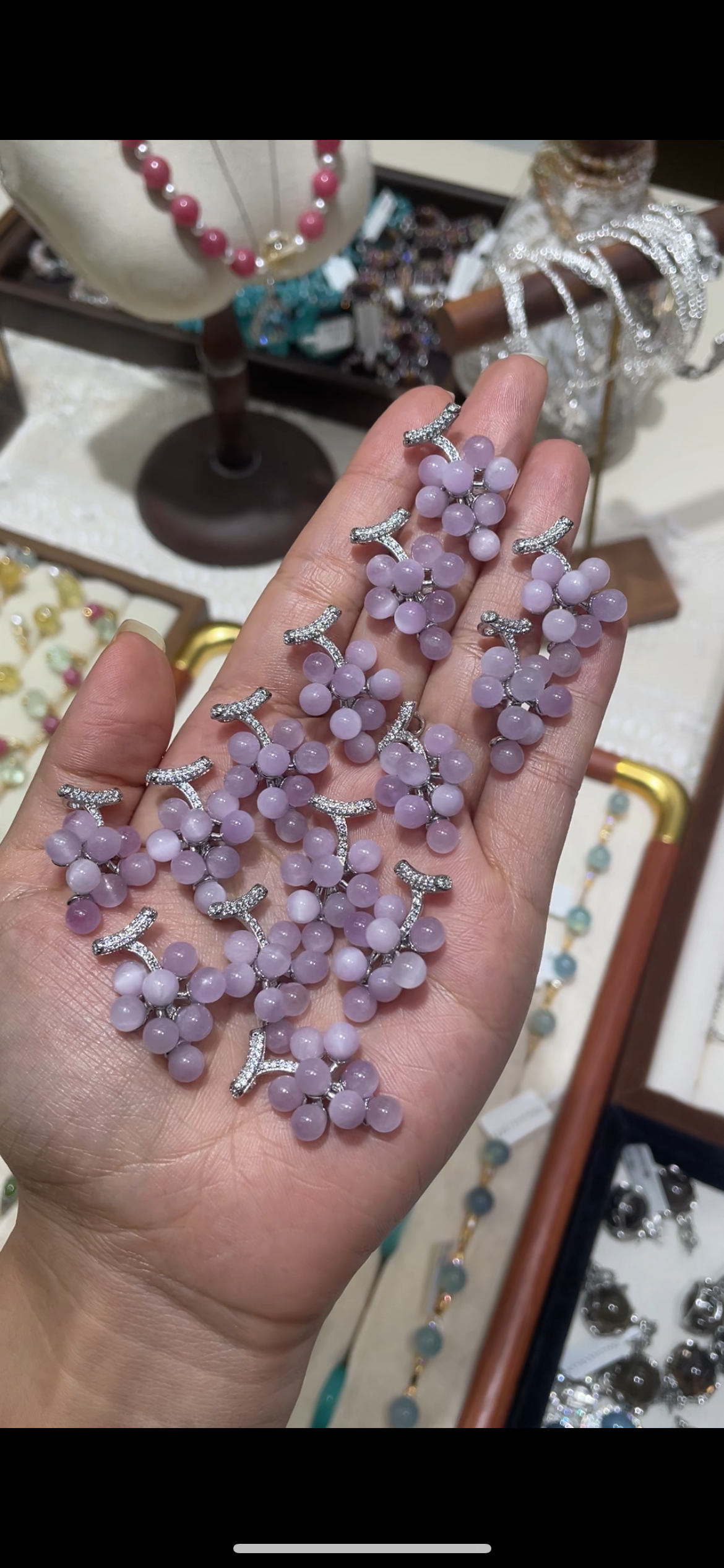 grapes pendant