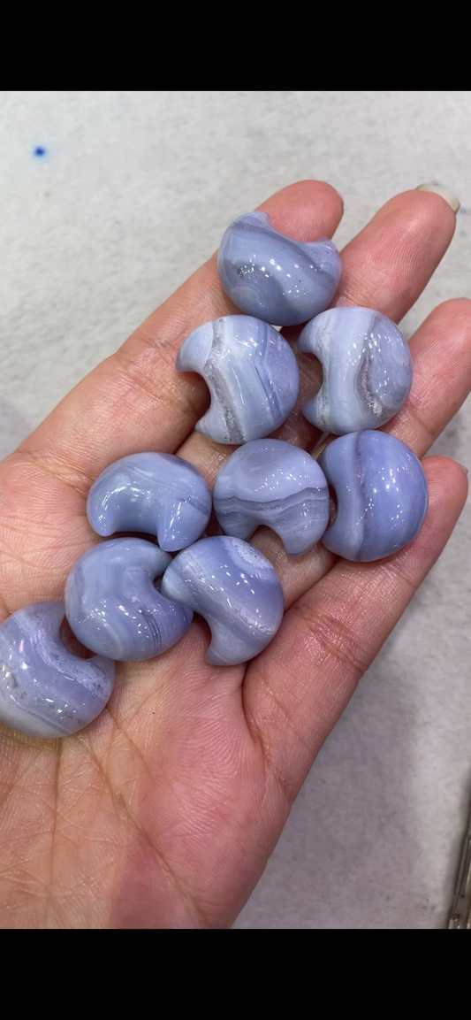 Blue lace agate moon and star（without hole）