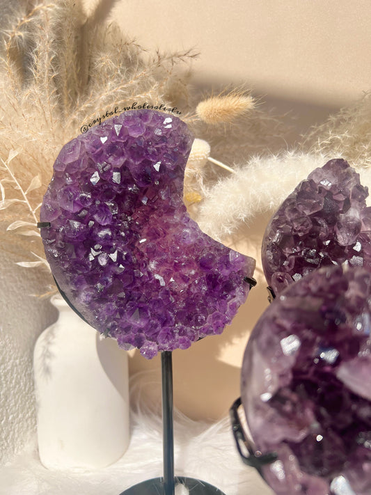 amethyst cluster moon with stand