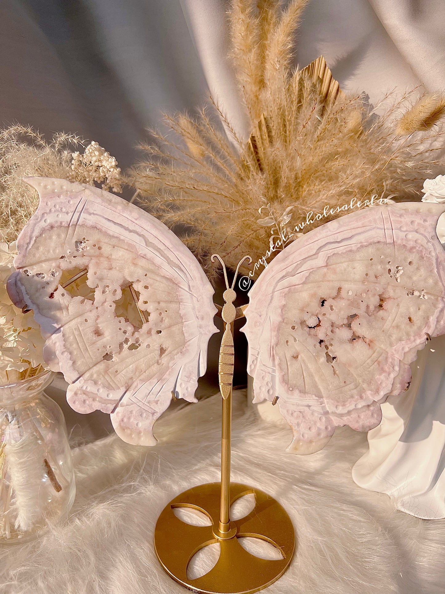 Pink amethyst wings
